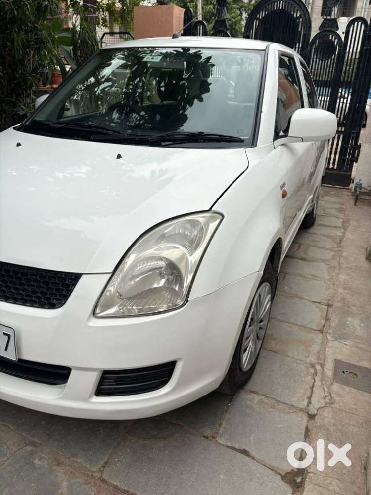 Maruti Suzuki Swift Dzire Tour Ldi, 2017, Diesel