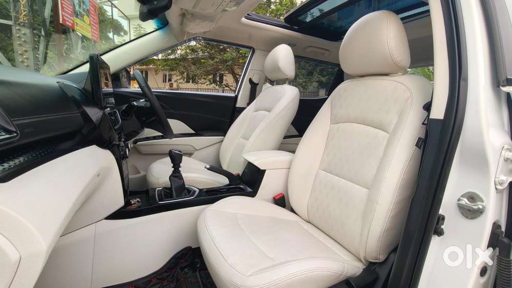 Mahindra Xuv 3xo Ax7l Diesel Mt, 2024, Diesel