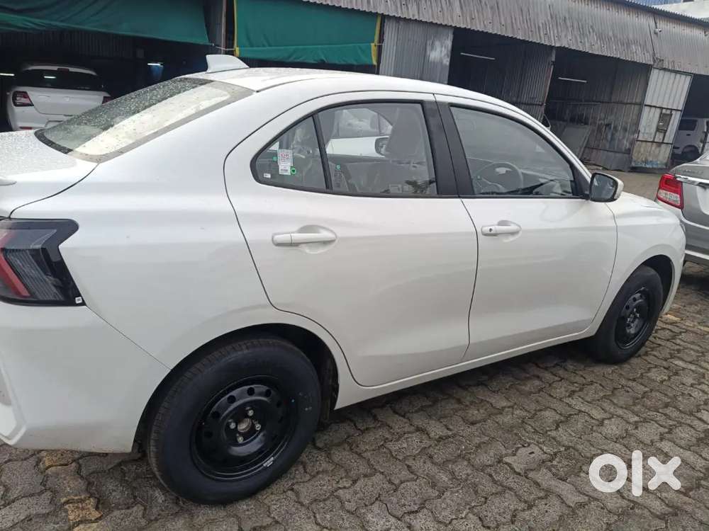 Maruti Suzuki Dzire 2026 Petrol 00 Km Driven