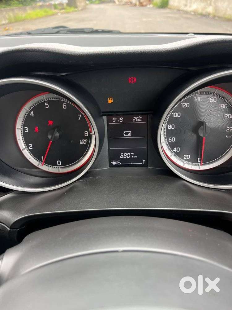 Maruti Suzuki Swift 1.3 Zxi, 2023, Petrol