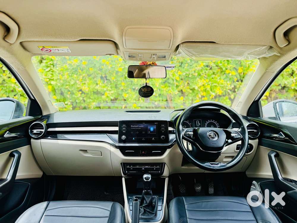 Skoda Slavia 1.0 Ambition Tsi, 2022, Petrol