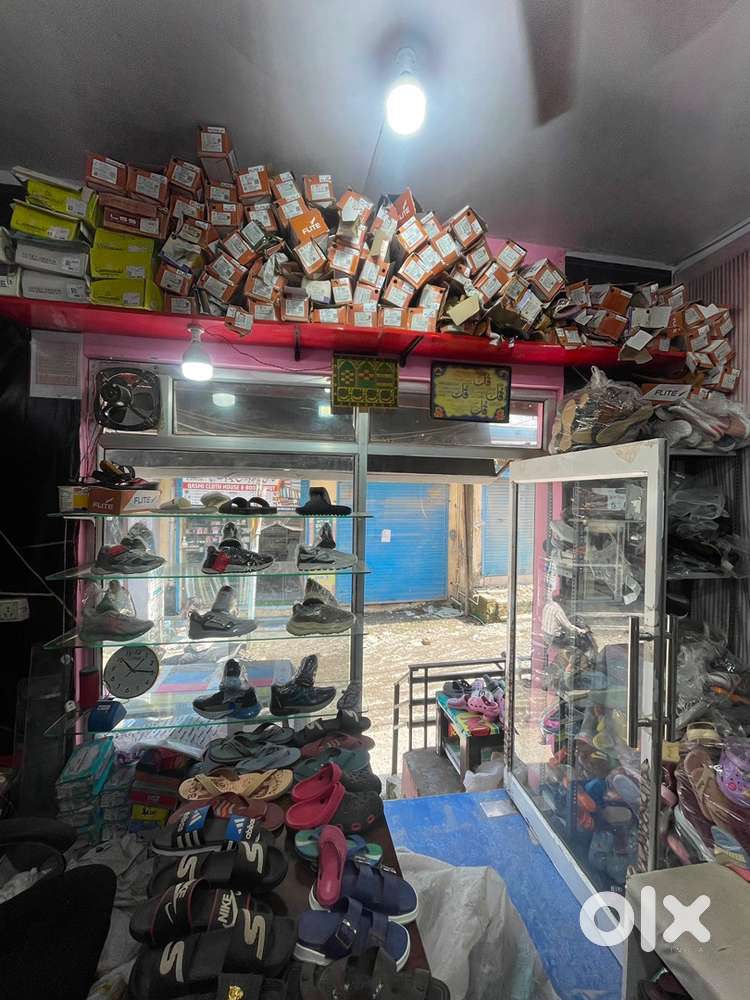 Complete Shoes Shop For Sale