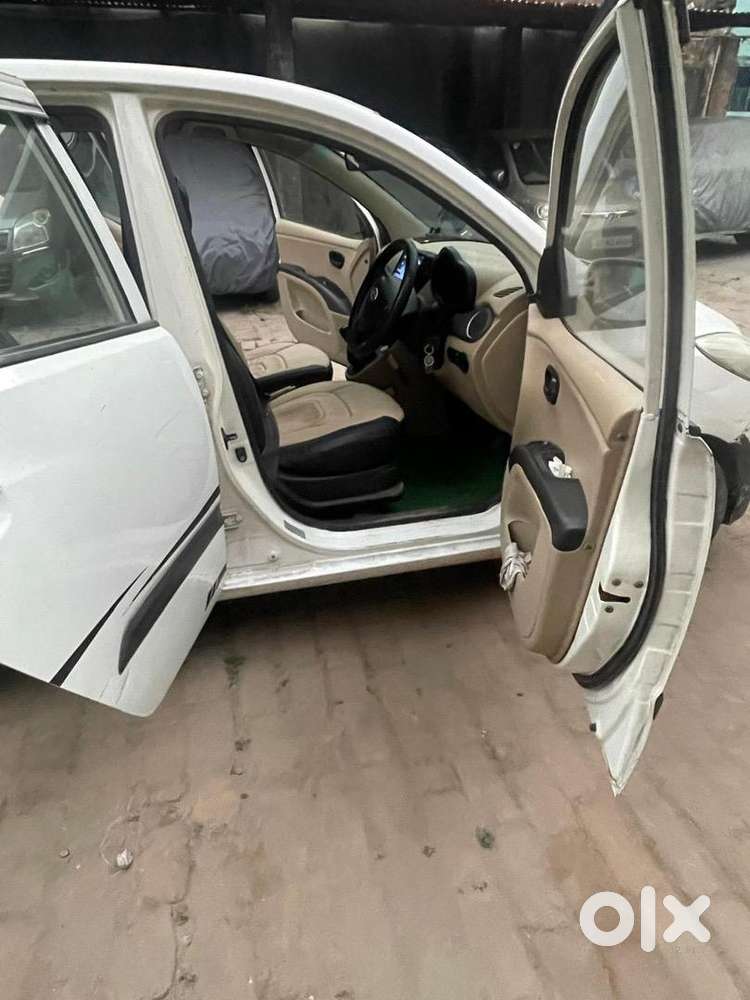 Hyundai Petrol Manual 2010