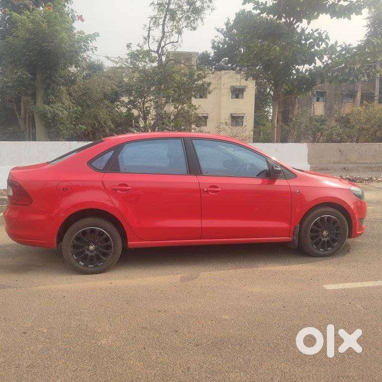 Skoda Rapid 1.6 Elegance Tdi At, 2015, Diesel