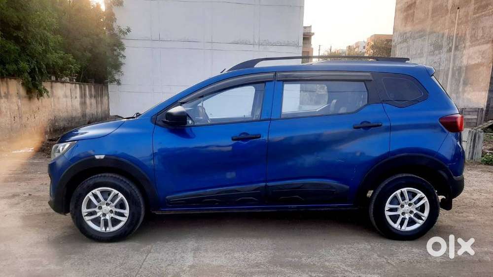 Renault Triber Rxl, 2022, Petrol