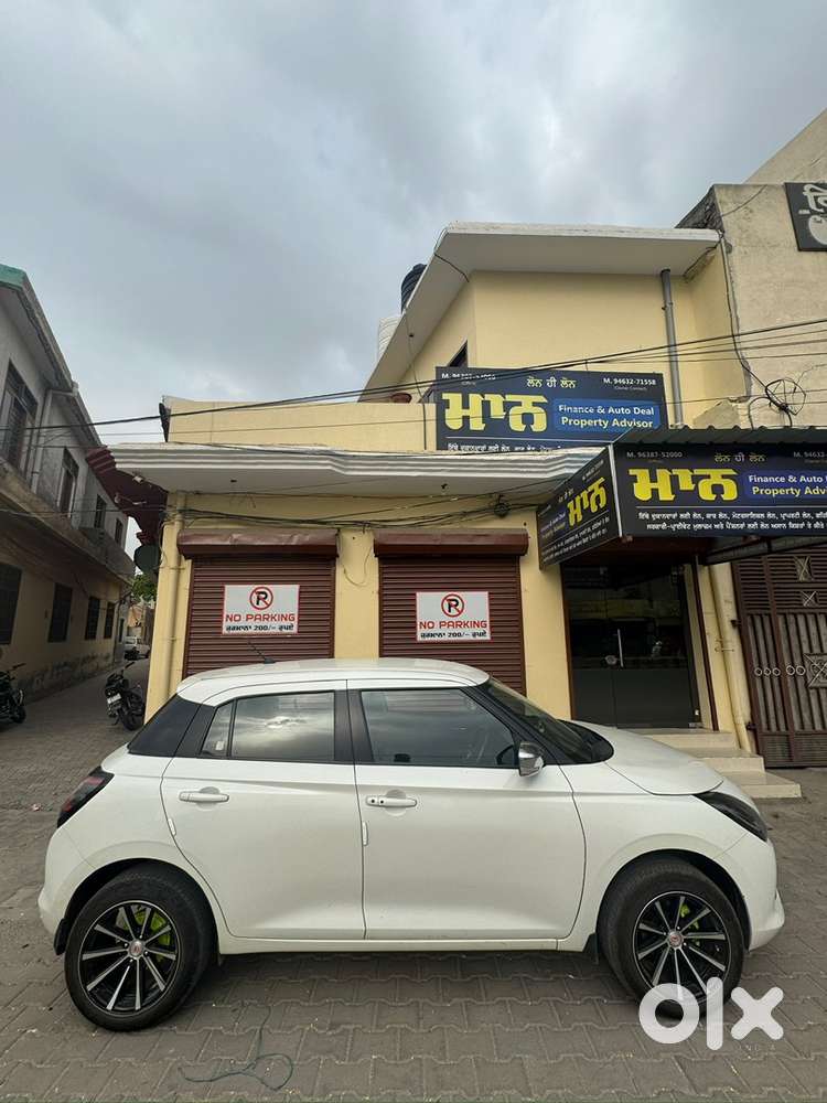 Maruti Suzuki Swift Vxi 2025