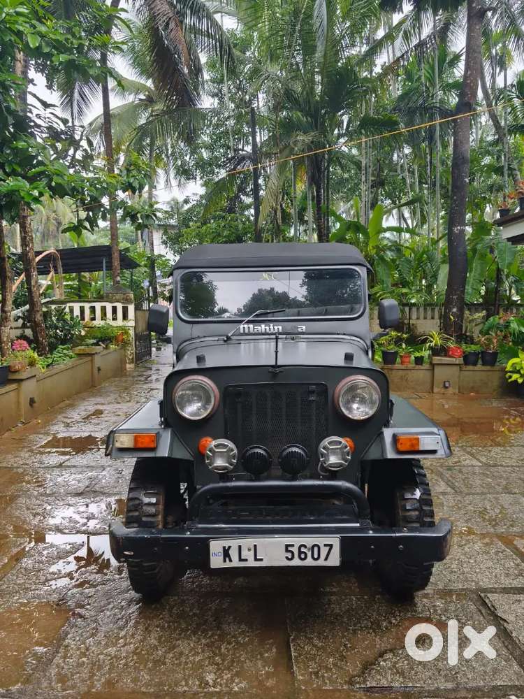 Good Condition Vintage Model Jeep