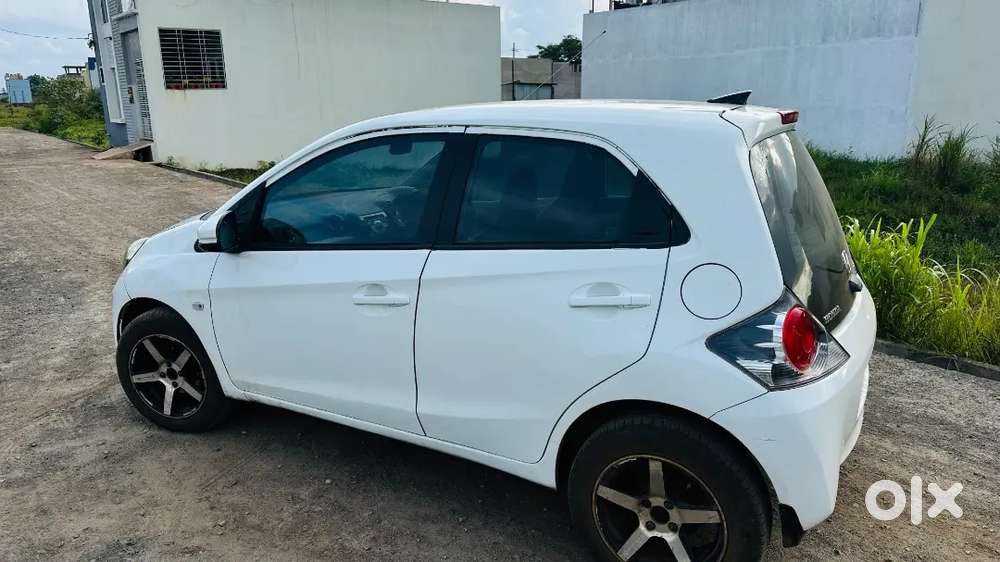 Honda Brio Petrol Mt 2015