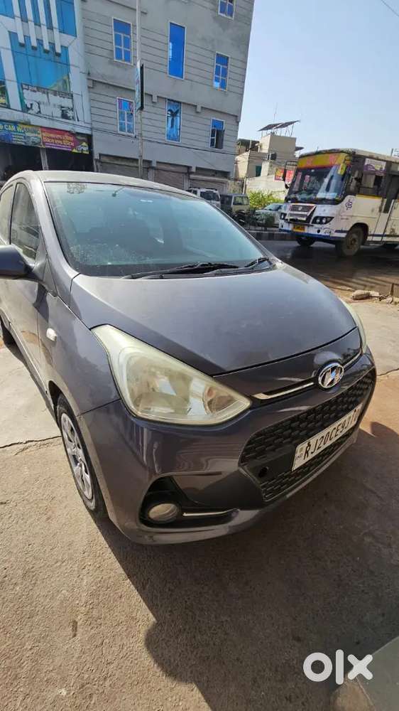 Hyundai Grand I10 2017 Petrol Well Maintained