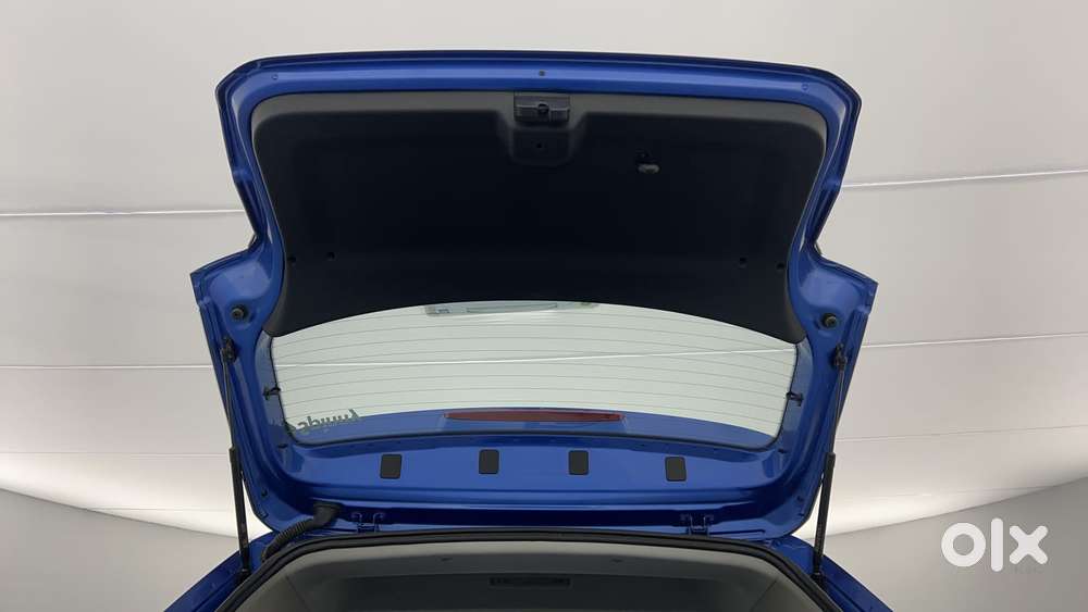 Volkswagen Taigun Topline 1.0 Tsi At (electric Seats), 2023, Petrol