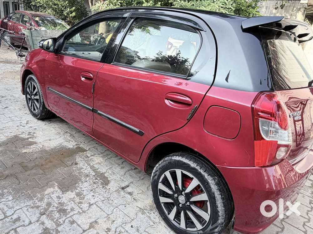 Toyota Etios Liva 1.2 Vx Dual Tone, 2019, Petrol