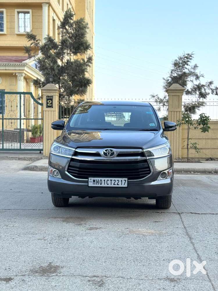 Toyota Innova Crysta 2.7 V, 2017, Petrol