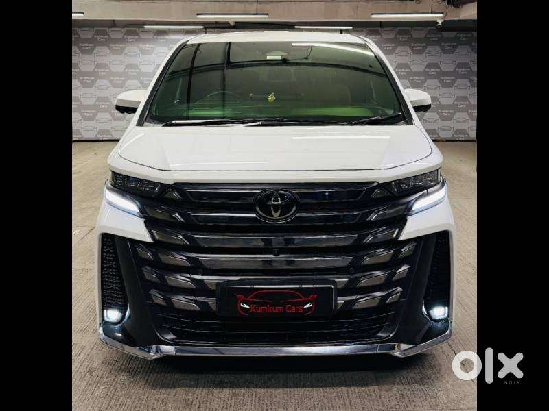 Toyota Vellfire Vip – Executive Lounge, 2024, Petrol