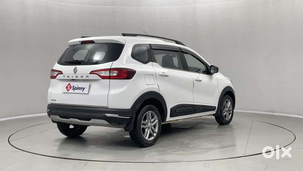 Renault Triber Rxz, 2022, Petrol