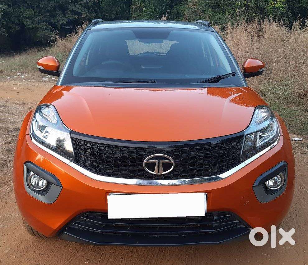Tata Nexon 1.2 Revotron Xza Plus Dualtone, 2018, Petrol