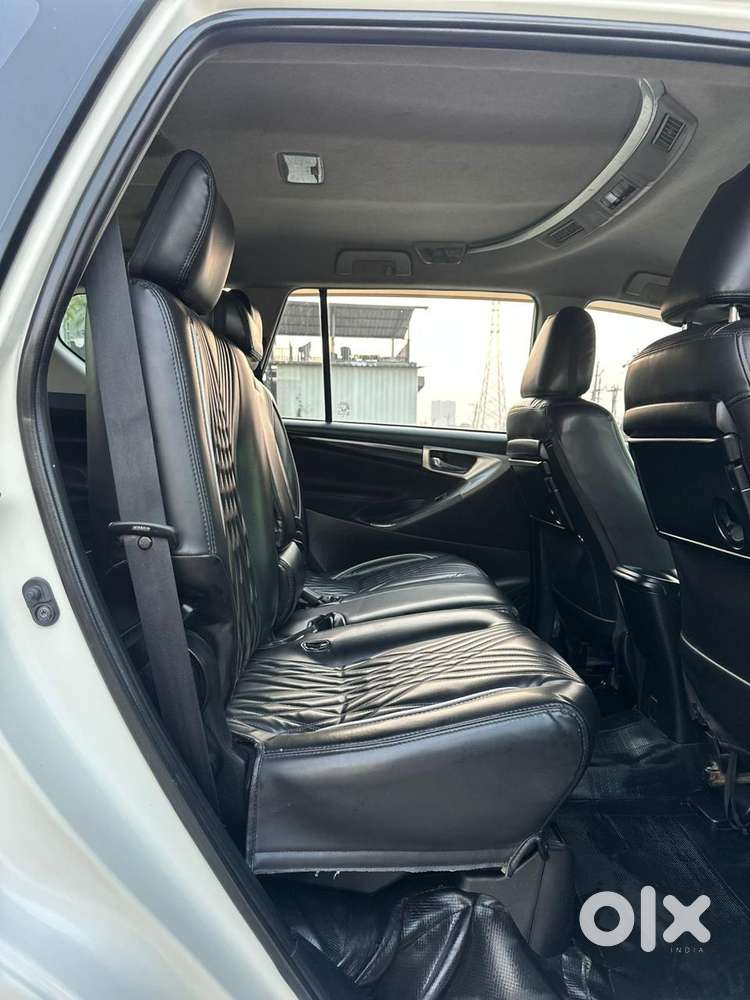 Toyota Innova Crysta 2.4 V 8 Str, 2022, Diesel