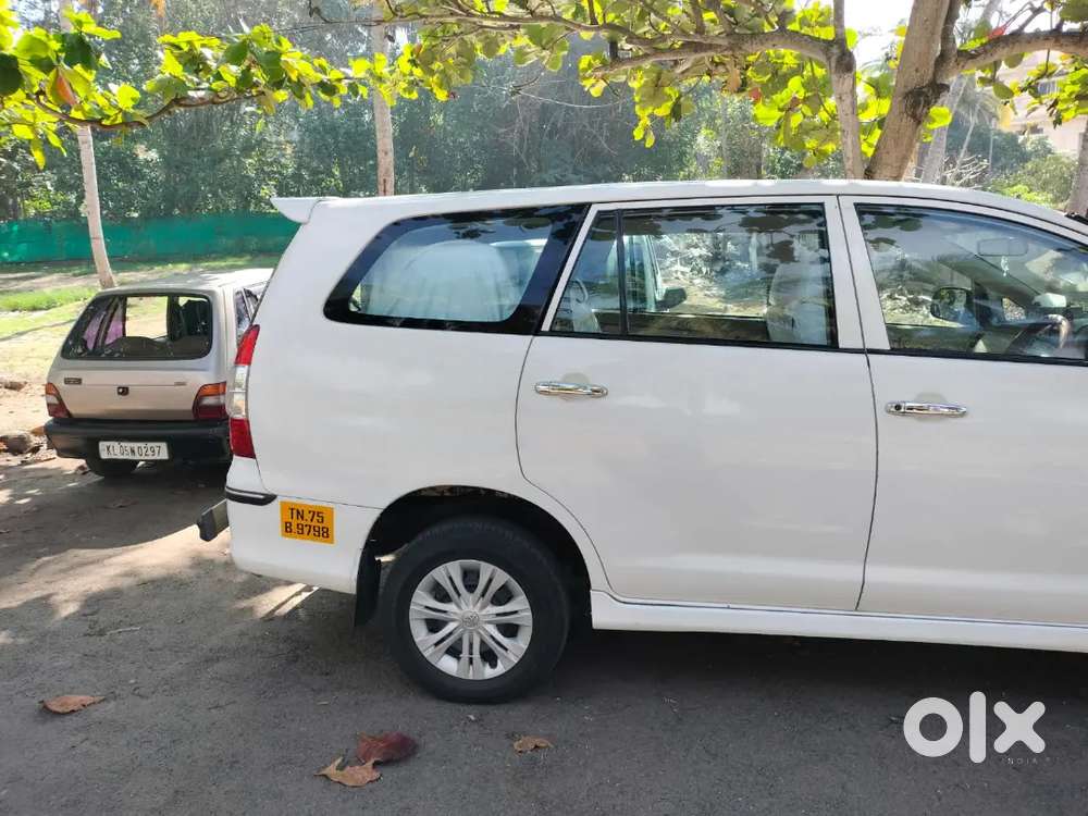 Toyota Innova 2009 Diesel 39000 Km Driven