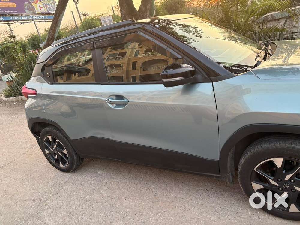 Tata Punch 2024 Creative Dual Tone Mt  Sunroof  Excellent Condition