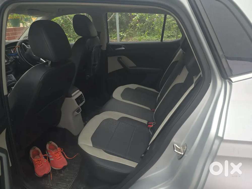 Vw Taigun With Service Pack