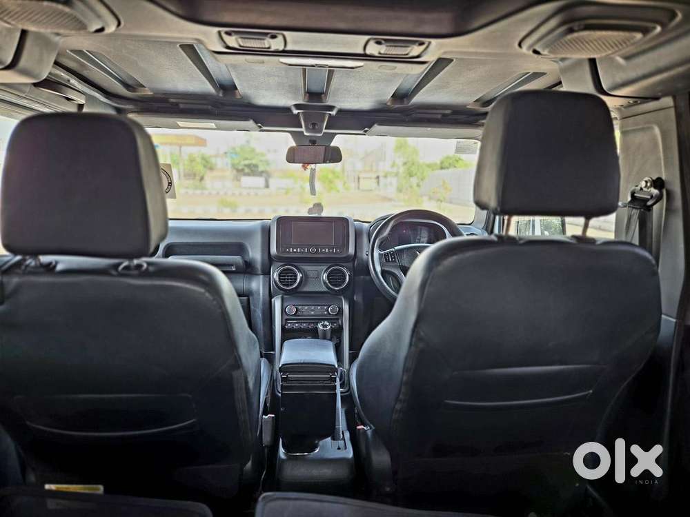 Mahindra Thar Lx 4-str Convertible Mt, 2023, Petrol