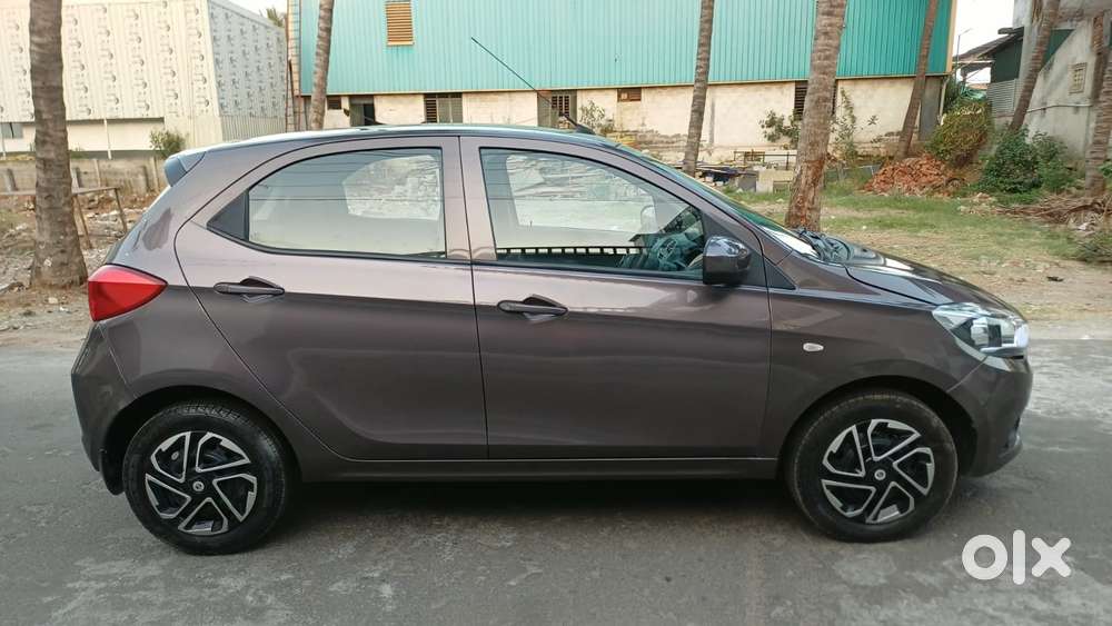 Tata Tiago 1.2 Revotron Xt, 2018, Petrol
