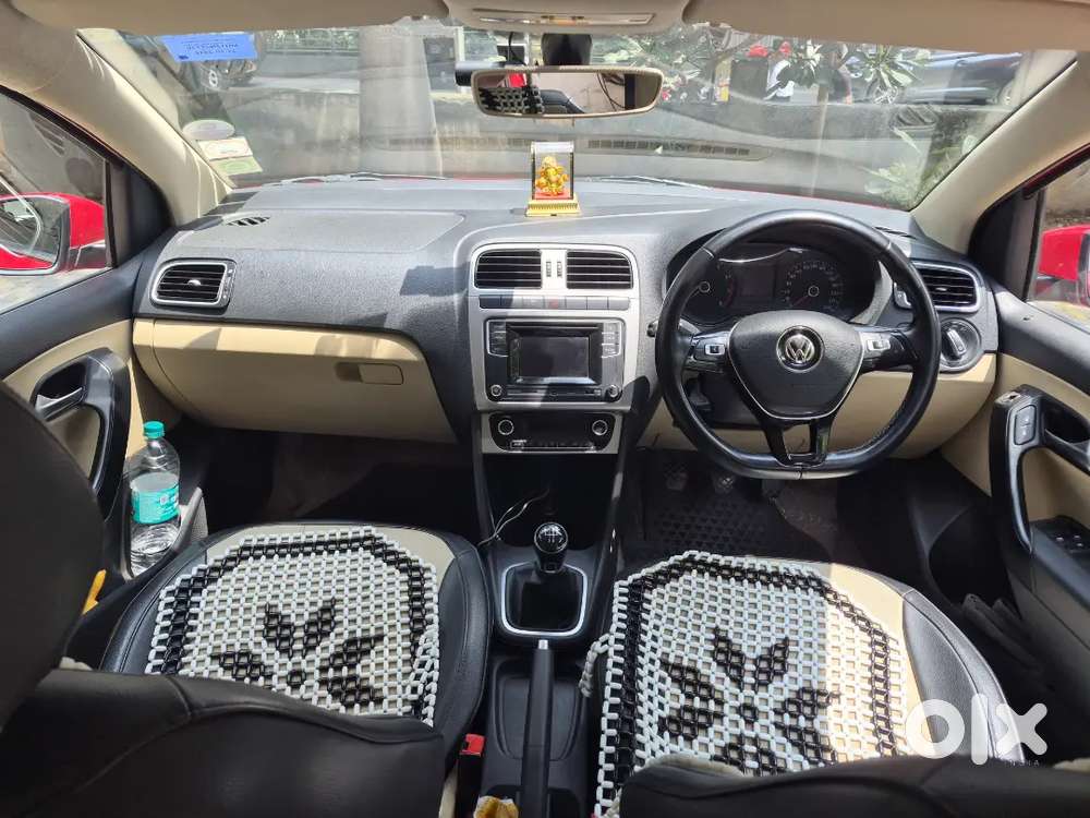Volkswagen Polo Highline 2016 Petrol