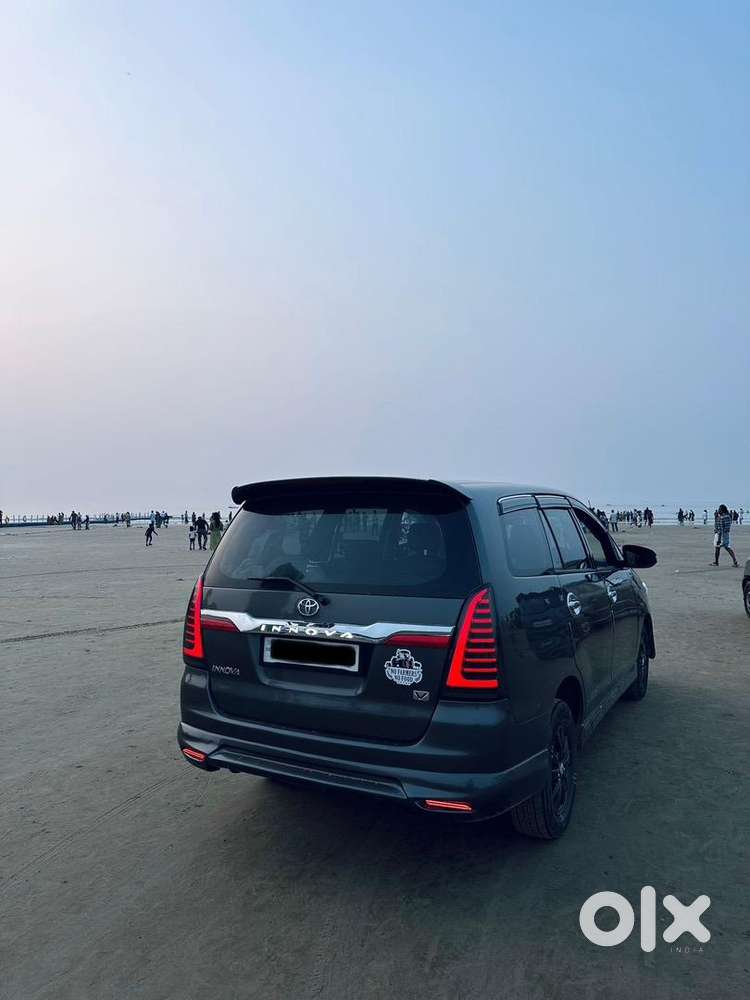 Toyota Innova 2011 Diesel Well Maintained