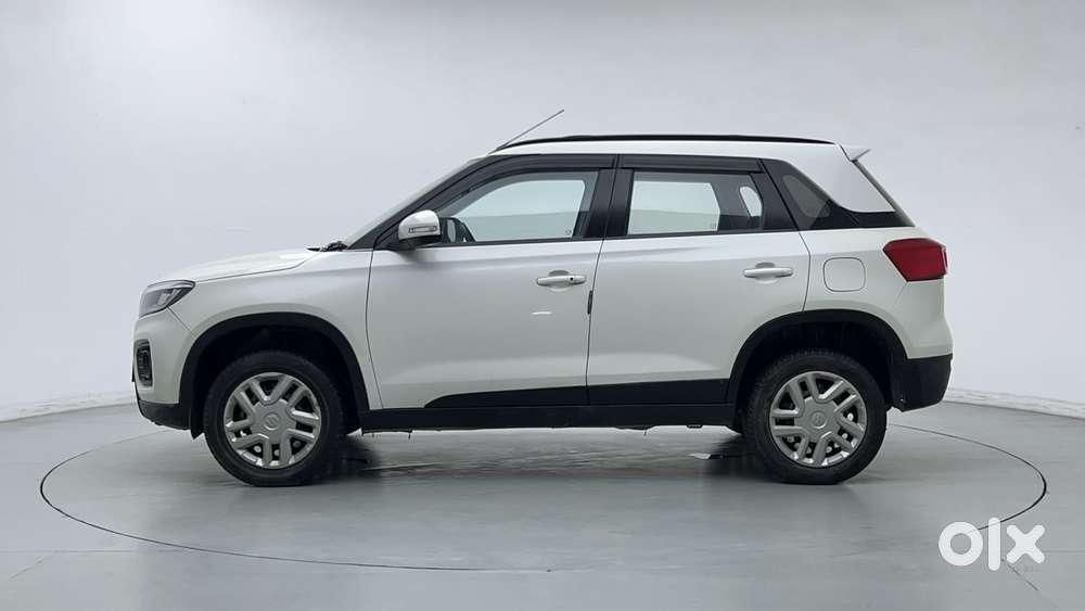 Maruti Suzuki Vitara Brezza 1.5 Vxi, 2022, Cng & Hybrids