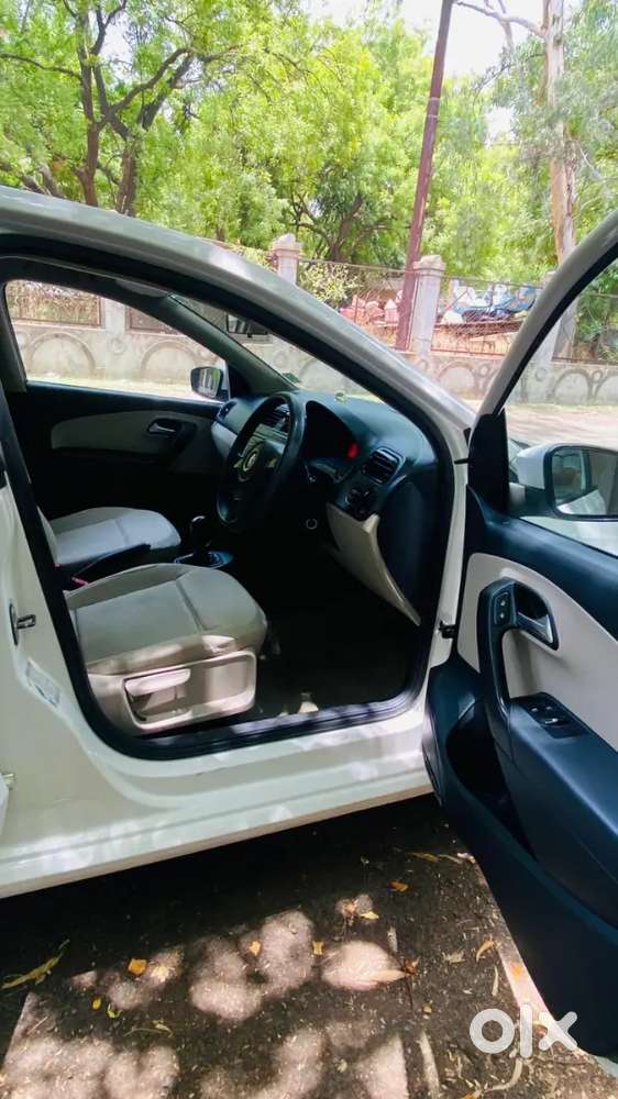 Volkswagen Polo 2012 Petrol 54000 Km Driven - Doctor Car