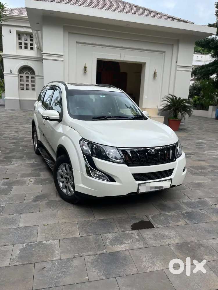 Mahindra Xuv500 2.2 W10 2016