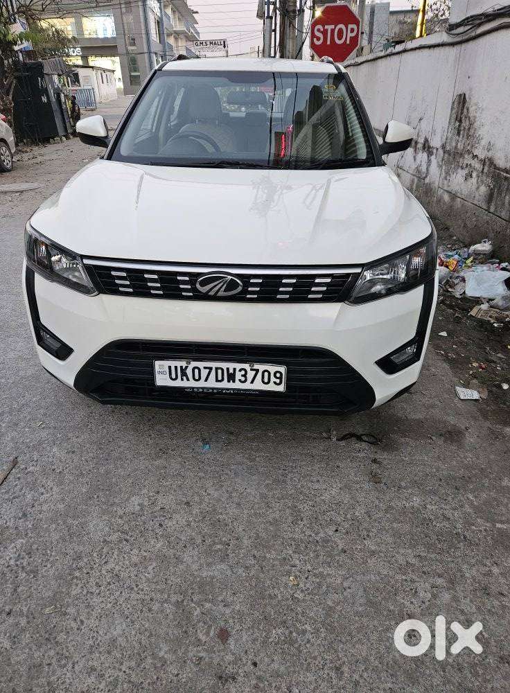 Mahindra Xuv300 W6, 2021, Petrol