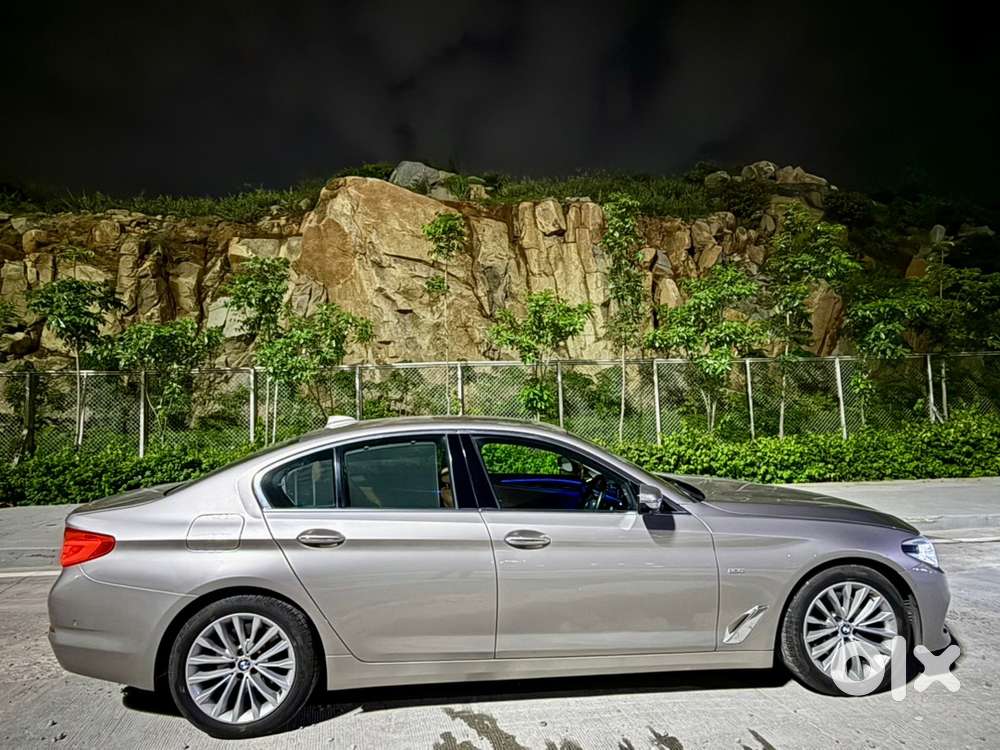2018 Bmw 520d Luxury Line &ndash; Premium Luxuy Sedan