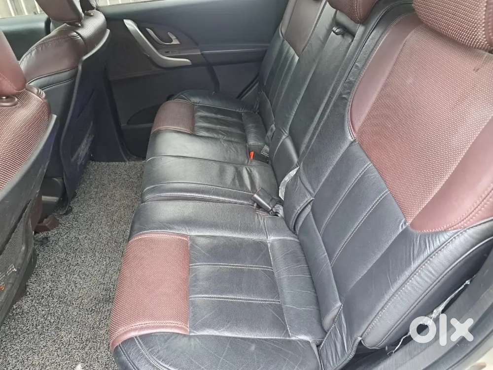 Mahindra Xuv500 2016 Suv