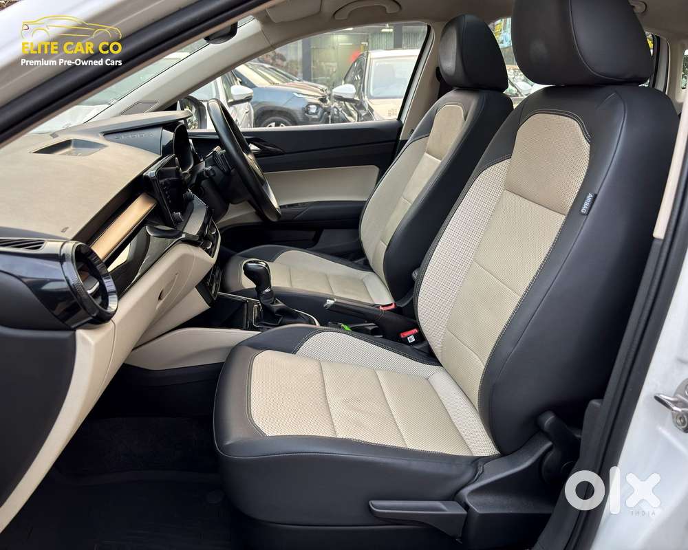 Skoda Slavia 1.5 Tsi Style At, 2023, Petrol