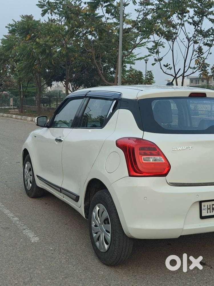 Maruti Suzuki Swift Vxi + Manual, 2019, Petrol
