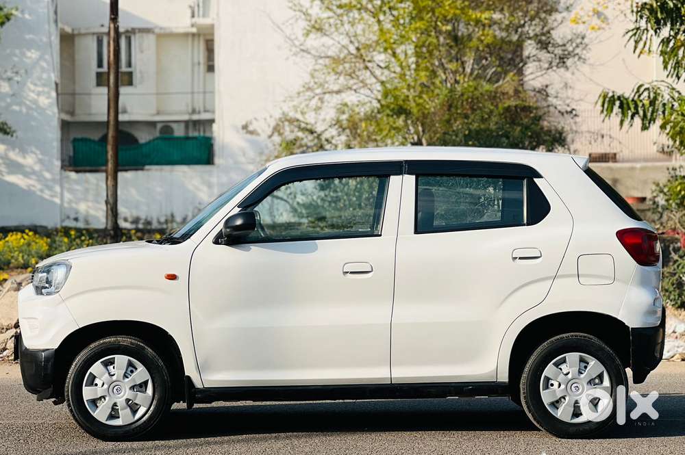 Maruti Suzuki S-presso Vxi Opt, 2020, Petrol