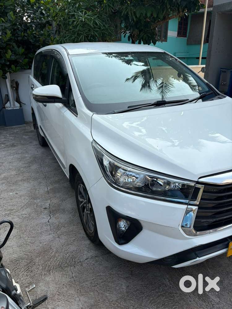 Toyota Innova Crysta 2022 Diesel Well Maintained