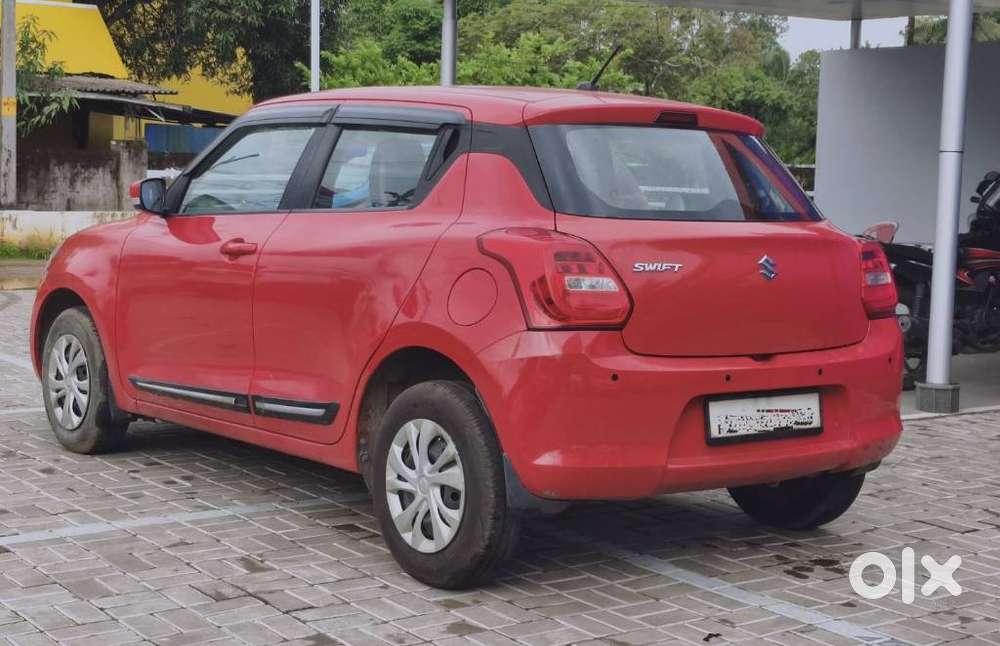 Maruti Suzuki Swift Vxi 1.2 Abs Bs-iv, 2018, Petrol