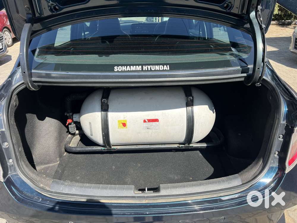 Hyundai Aura Sx 1.2 Cng, 2023, Petrol