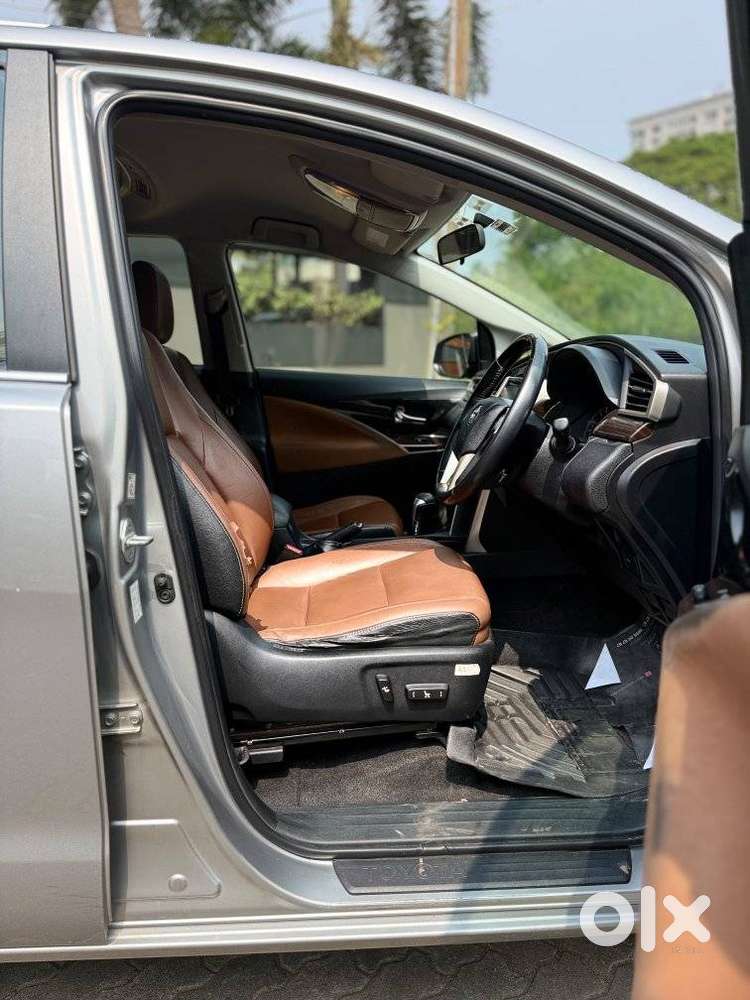 Toyota Innova Crysta 2.8 Z, 2016, Diesel