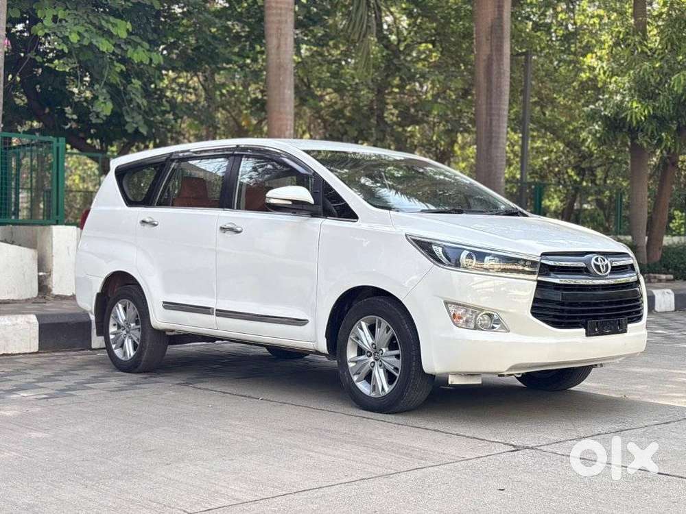 Toyota Innova Crysta 2.8z Automatic, 2017, Diesel
