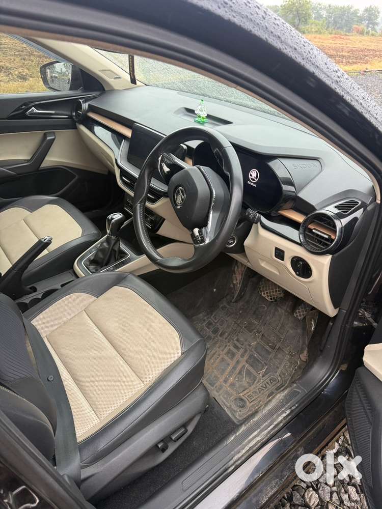 Skoda Slavia 2024 Petrol Automatic 62000 Km