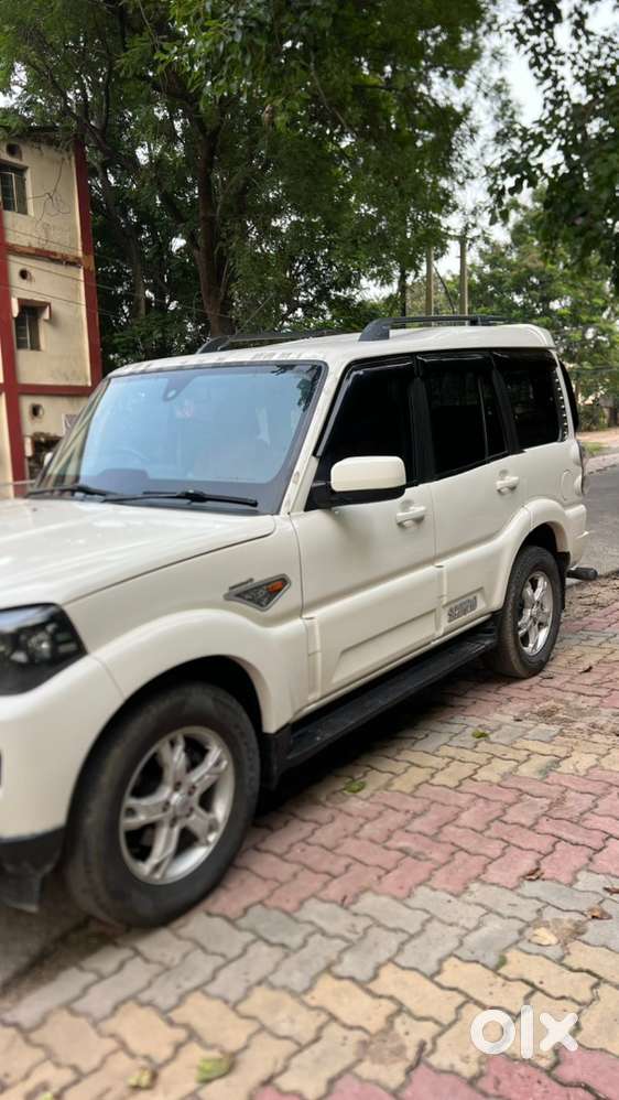 Mahindra Scorpio Diesel 2015