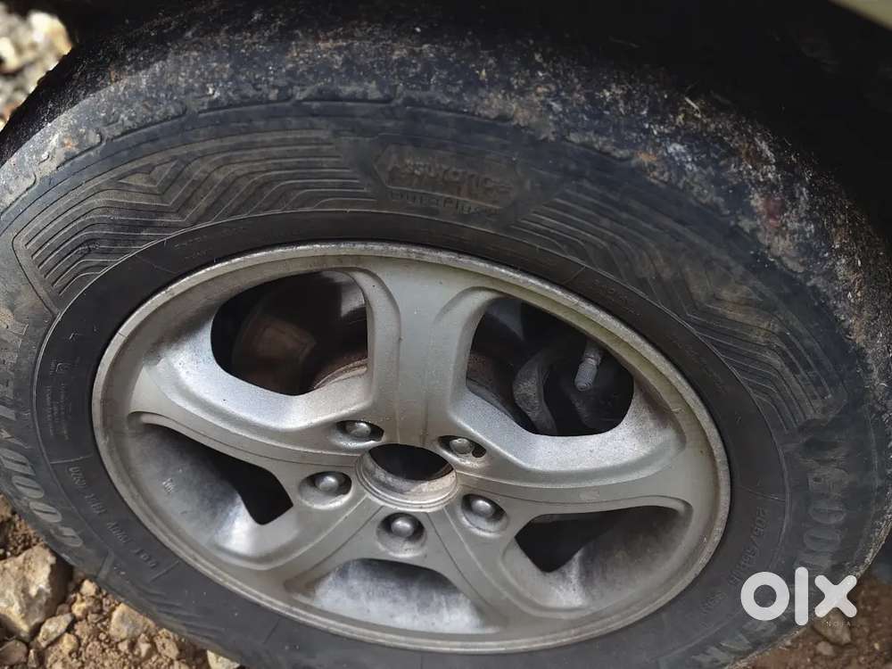 Civic Alloy Wheels And Tyre