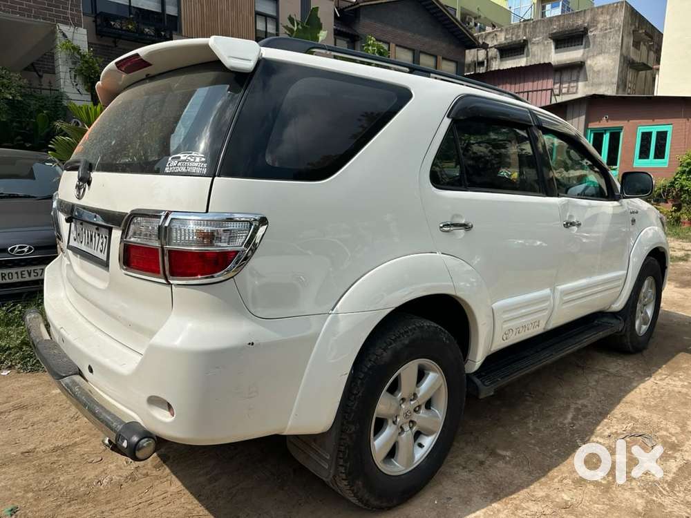 Toyota Fortuner 3.0 4x2 Mt, 2011, Diesel