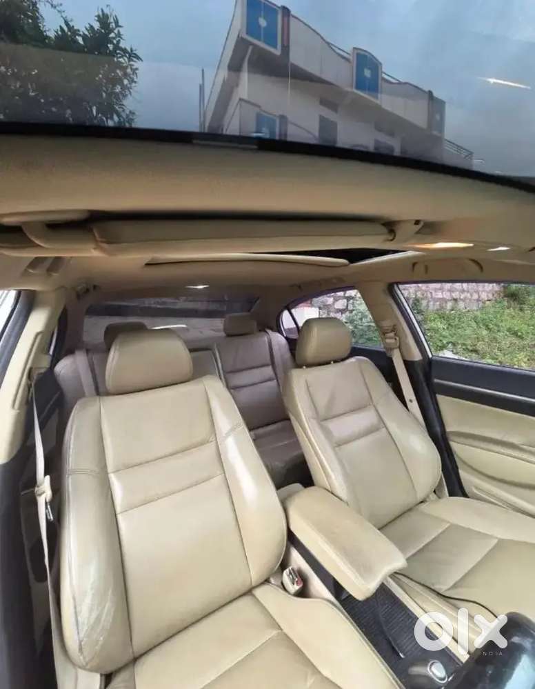 Honda Civic 2012 Cng & Hybrids 86900 Km Driven