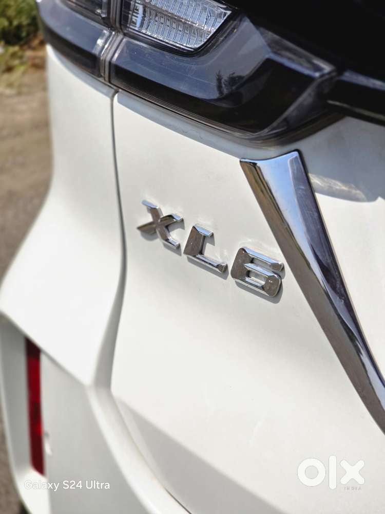 Maruti Suzuki Xl6 1.5 Zeta Mt, 2022, Petrol