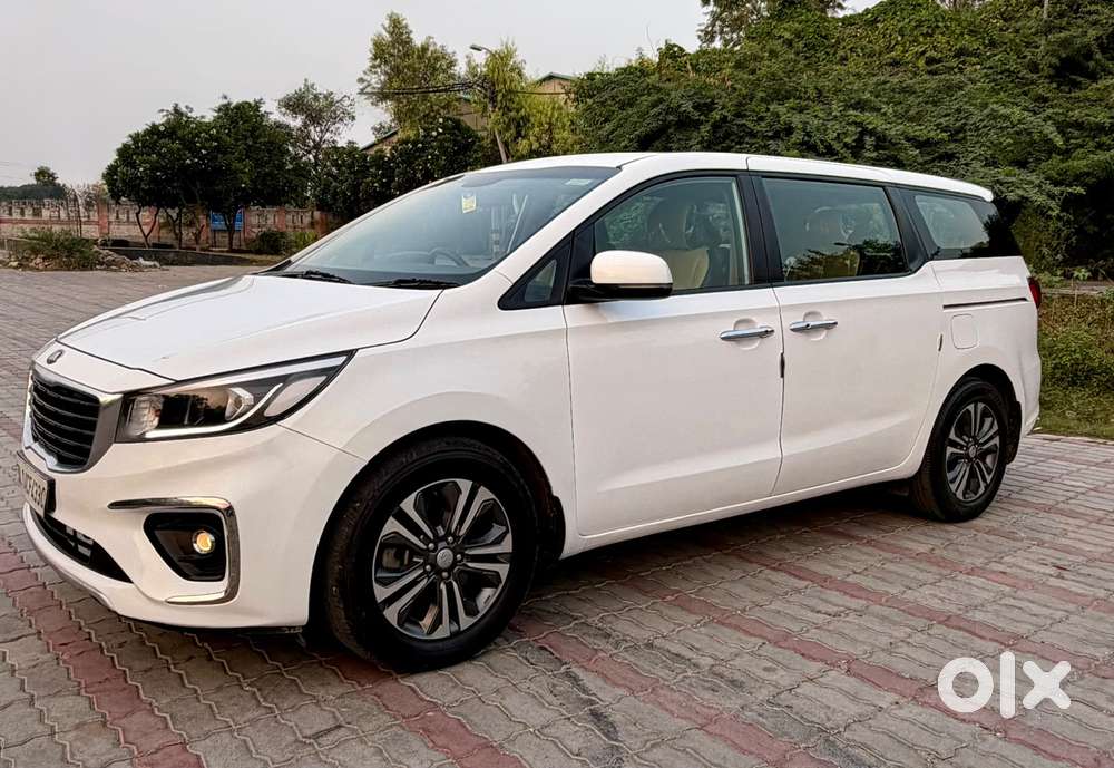 Kia Carnival Premium, 2021, Diesel
