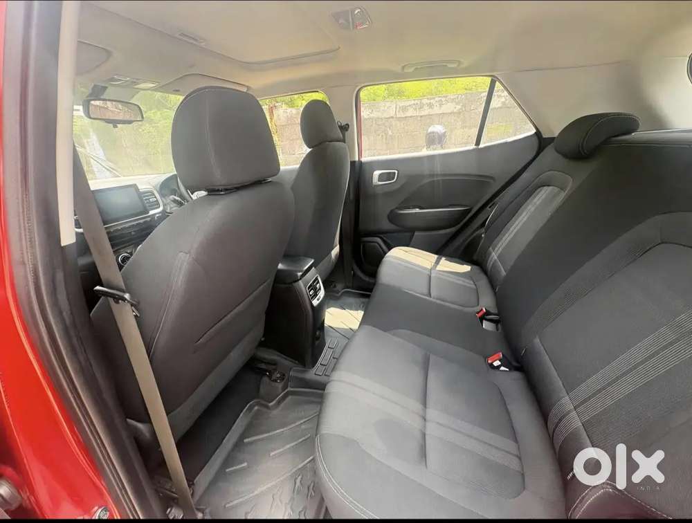 Hyundai Venue 2019 Petrol 43000 Km Driven