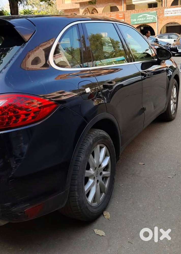 Porsche Cayenne 2012 Diesel 95000 Km Driven